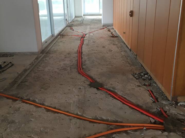 Canalización en reciclaje de oficinas